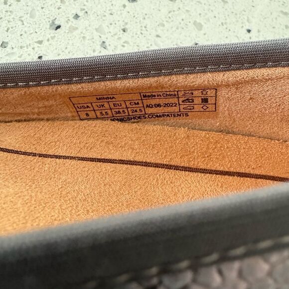 Vionic Silver Flats with Bow Detail - Picture 7 of 12